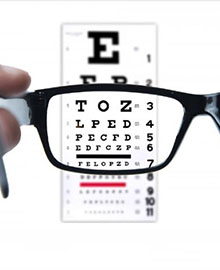 تهیه عینک برای سمانه