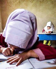 حمایت تحصیلی از 27 دانش آموز بی بضاعت