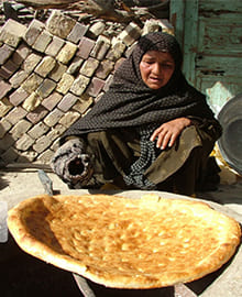 تهیه آرد برای روستاهای سیستان (مرحله دوم)