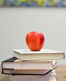 تامین هزینه ثبت نام امیر علی